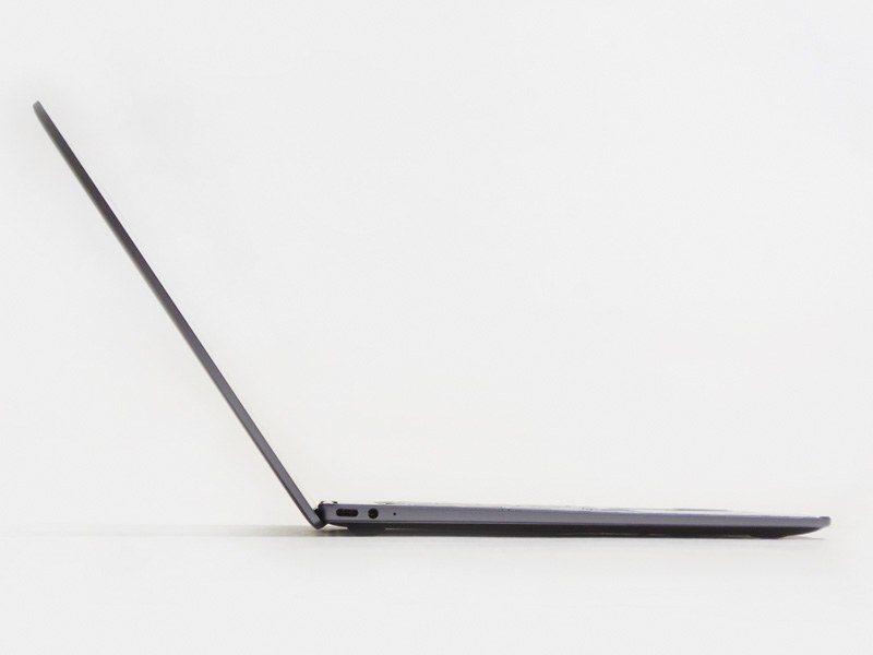 もうほとんど限界と思われるほど薄い