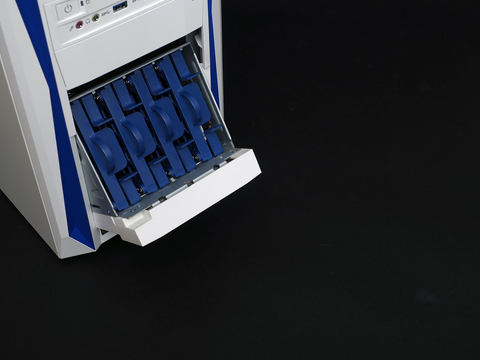 【稼働品】 Endeavor NT-100（チャンドラ）Win95FD付き エプソン、デスクトップ/ノートに下位CPUを追加し値下げ