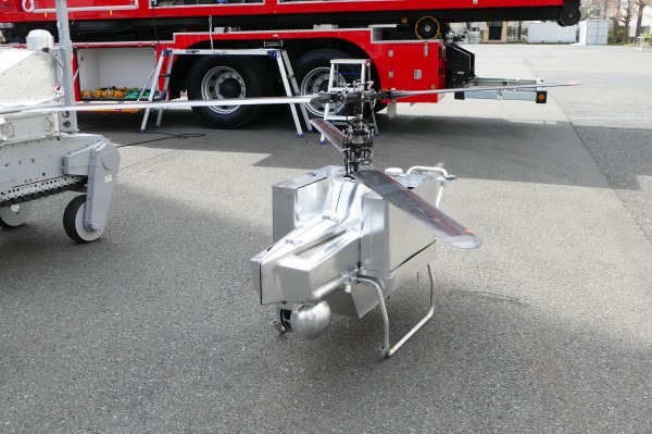 飛行型偵察・監視ロボット