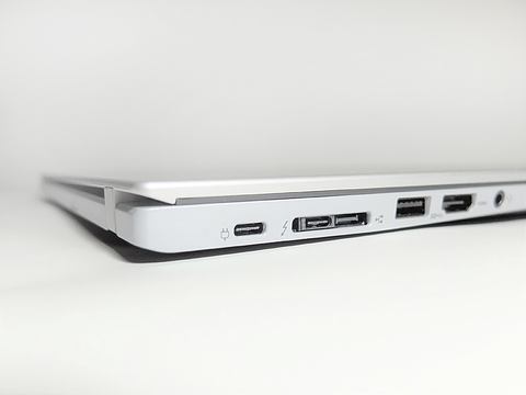 PC短評】LTEモデム内蔵可能な12.5型ノートPC「VersaPro