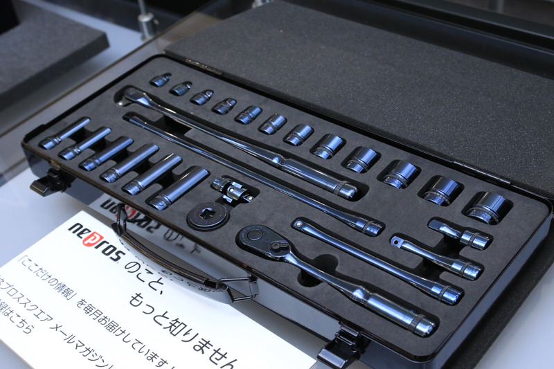 nepros 鉄紺シリーズ。ほかにもスパナなどのラインナップもある。コレ超ほしいんだよなー
