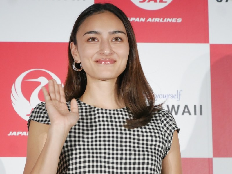 JAL ハワイ イメージキャラクターの長谷川潤さん