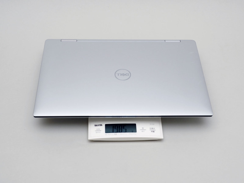 本体重量は実測2kg弱