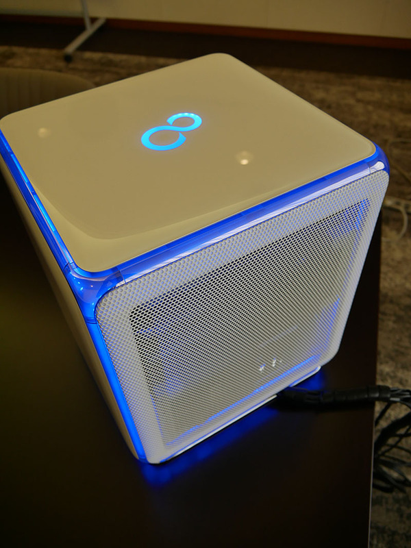 エッジコンピュータ「InfiniBrain」