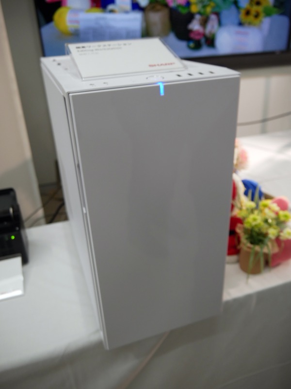 8K映像の編集のためのワークステーションも展示されていた