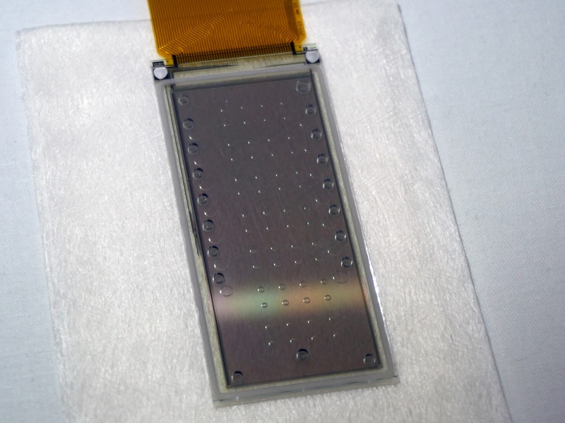 マイクロ流体デバイス。微量な液滴の移動や処理を自動化するという