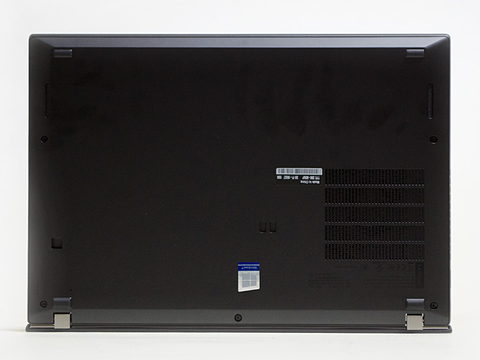 西川和久の不定期コラム】Whiskey Lakeになった14型の「ThinkPad T490s