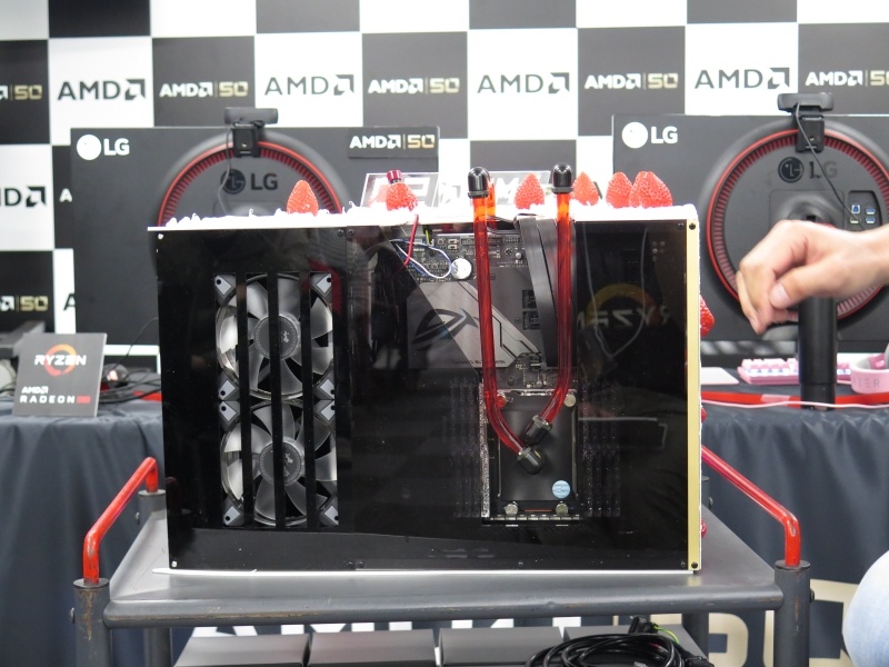 本格水冷仕様となっており、通常のPCとして使ってももちろん問題ない