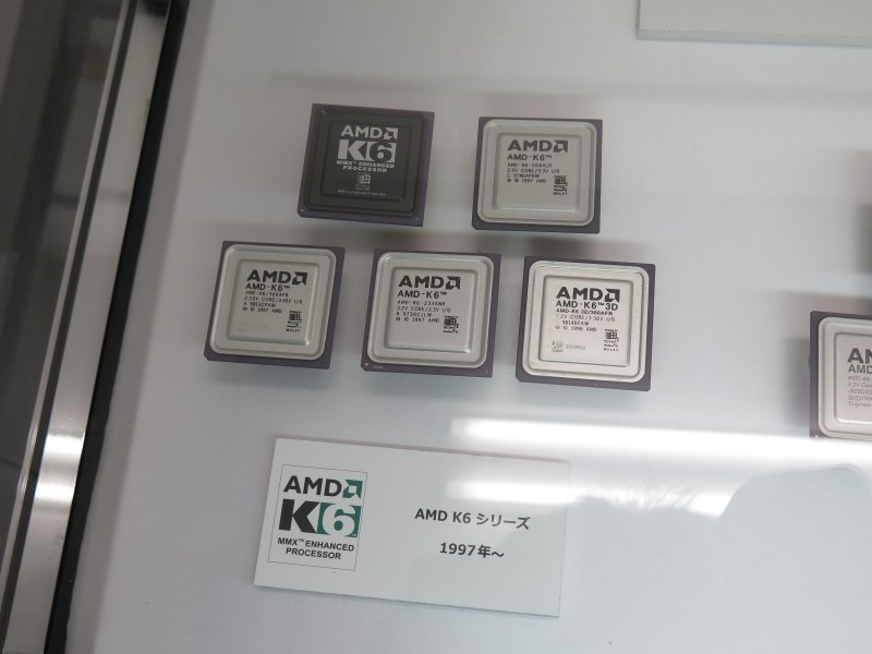 K6シリーズ。Socket 7環境をそのまま使い続けられるため人気を博した