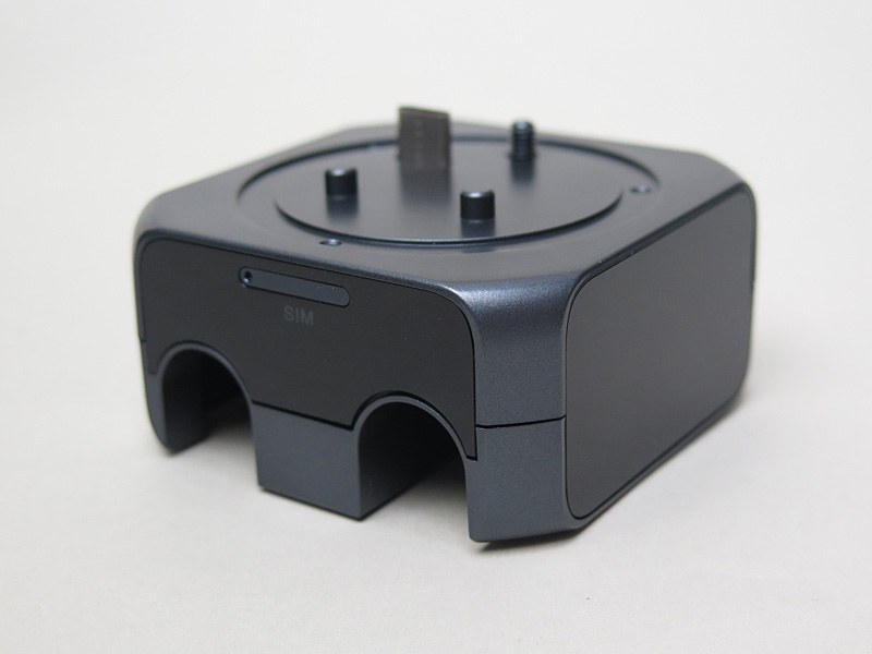 ドックはUSB Type-Cで本体と接続する