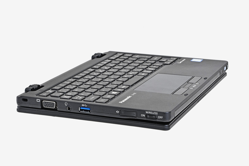 天板を最大まで開いた状態