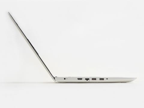 Dell Inspiron 15 i5Gen7 ノートパソコン ホワイト 西川和久の不定期コラム】Ryzen搭載で5万円台のデル製15.6型ノート