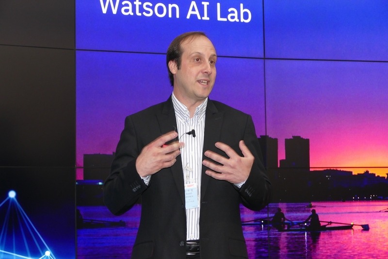 MIT Electrical Engineering and Computer Science Professor/MIT-IBM Watson AIラボ Directorのアントニオ・トラルバ(Antonio Torralba)氏