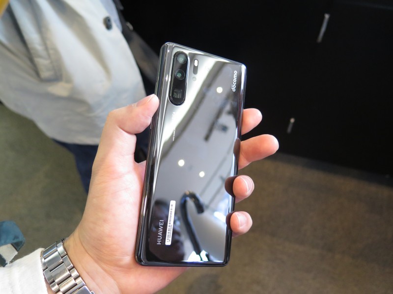P30 Proの背面
