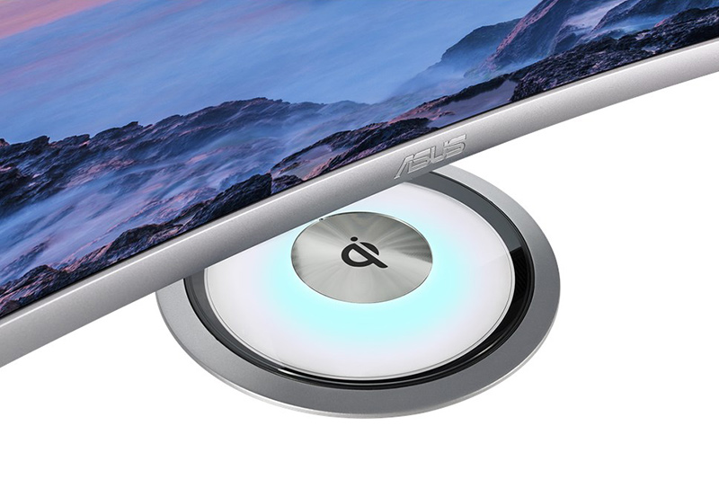 Qiスタンド搭載