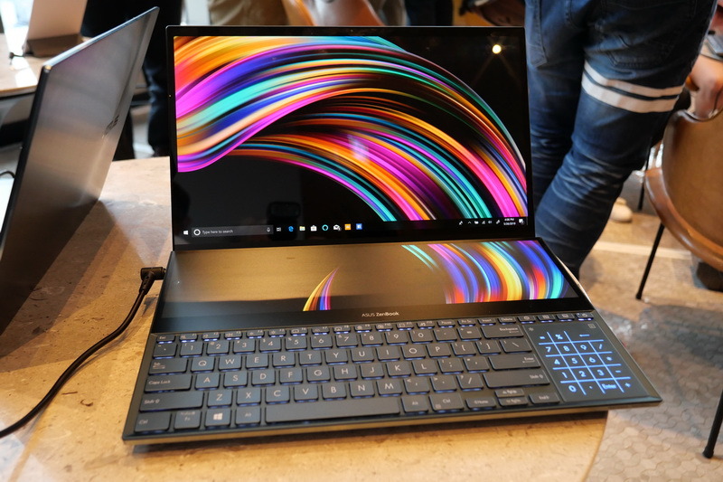 ZenBook Pro Duo 15.6型モデル