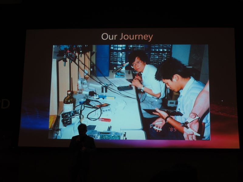 わずか4人からはじまったASUS