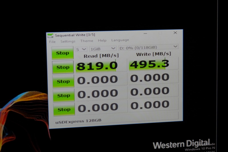 microSD ExpressをPCIeに直接接続した場合の速度、JMS581を介してUSB 3.2 Gen2で接続した場合とほぼ同等の速度だった