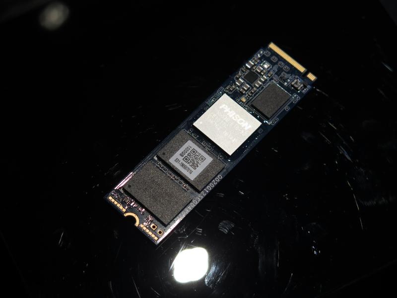 PCI Express 4.0 x4対応のM.2 SSDも準備中だ