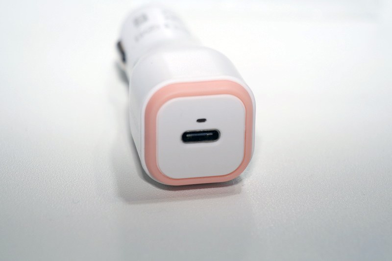 USB Type-Cポートを1ポート備える