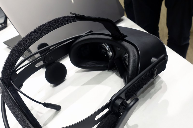 HP Reverb Virtual Reality Headsetプロフェッショナルエディション
