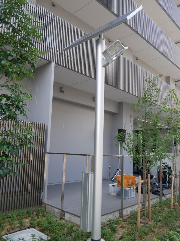 ソーラー・LED照明灯を設置