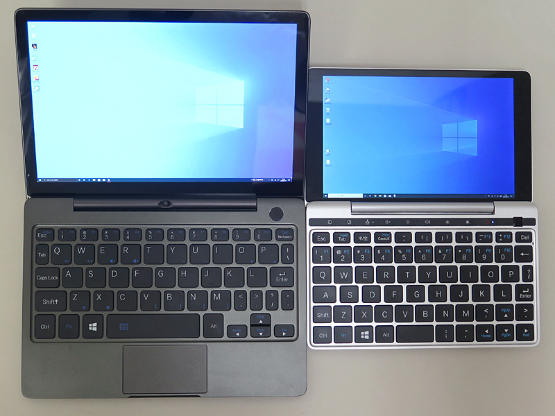 液晶が大型化され、タッチパッドがついた