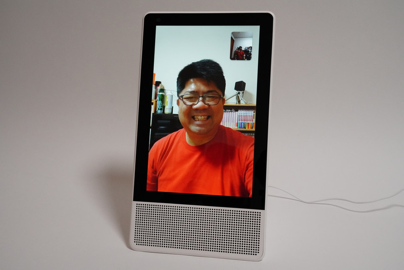 M10を縦置きで利用できるのはビデオ通話のみ