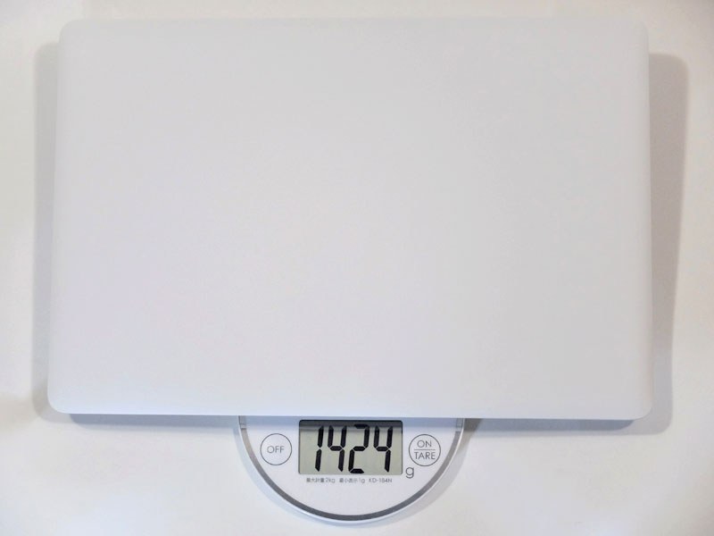 重量は実測で約1.42kgだった