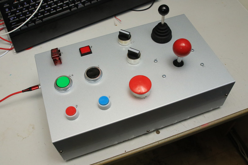 こんなジョイスティックが作れる!