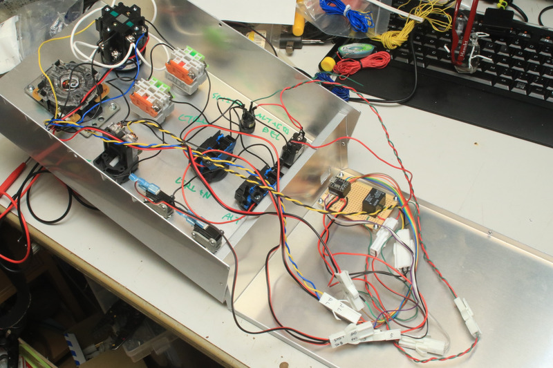 スイッチの片方はGND端子にまとめて配線。もう片方はそれぞれ対応するピン番号につなぐ