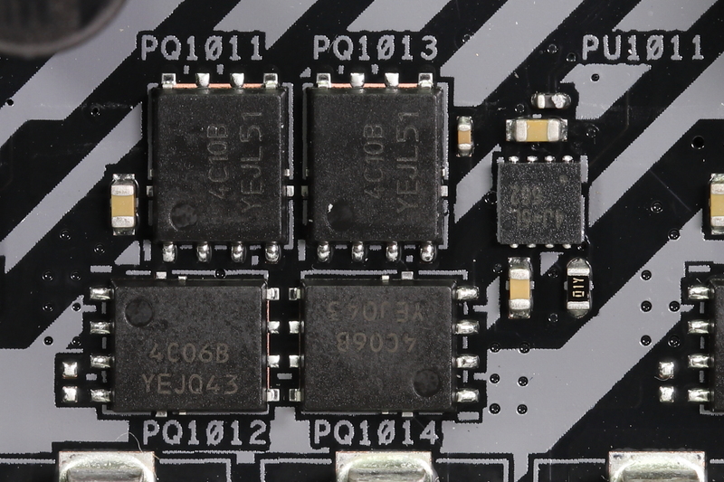 ドライバICとMOSFET