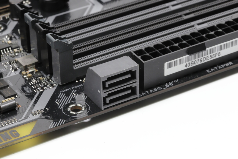 CPU直結のSATA 6Gbps 5～6番ポート。M.2の1番スロットと排他利用