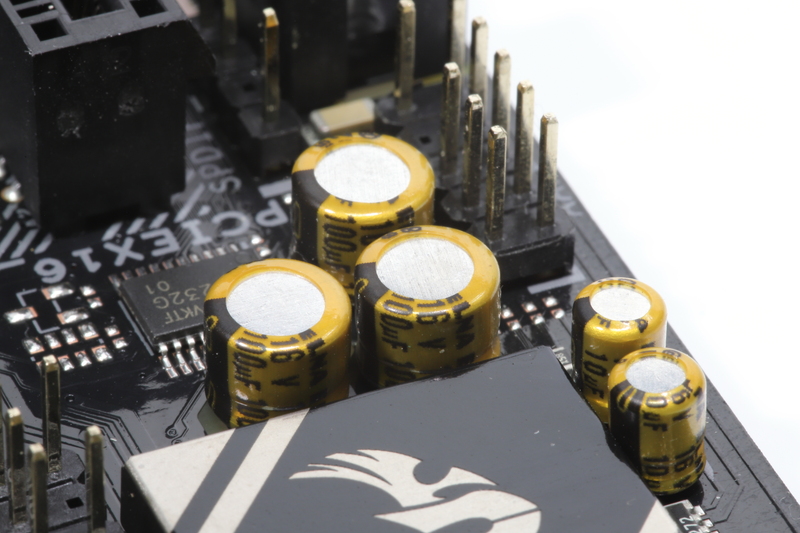 microATXモデルもエルナーのオーディオ用コンデンサを搭載している