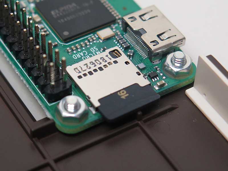 microSDカードを挿入したところ