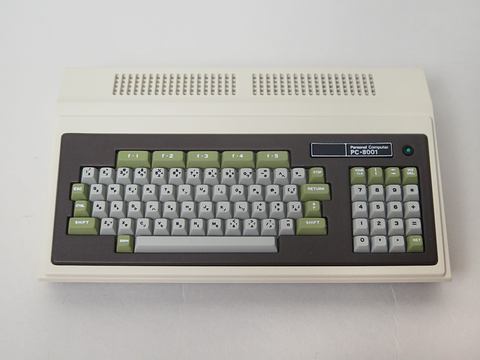 PasocomMini PC-8001 パーソナルコンピュータ レビュー】写真で見る「PasocomMini PC-8001」 - PC Watch
