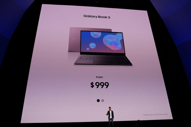 北米での価格は999ドル