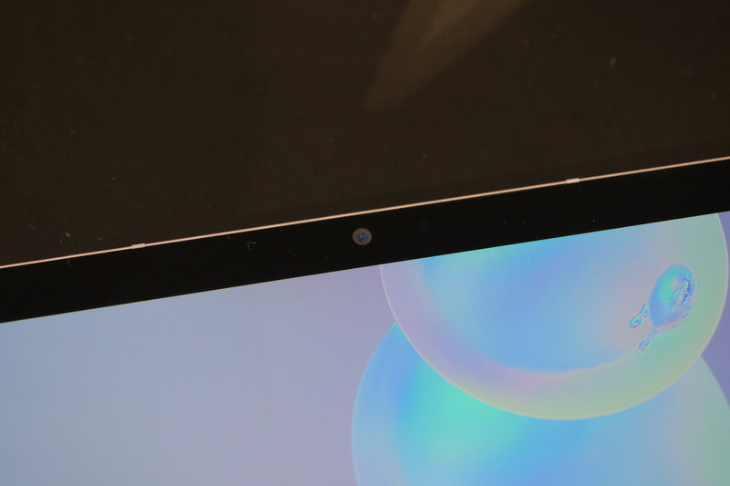 前面カメラは800万画素となる