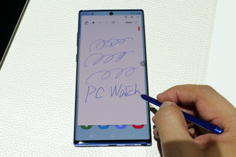 従来同様、非常に滑らかな書き心地だ