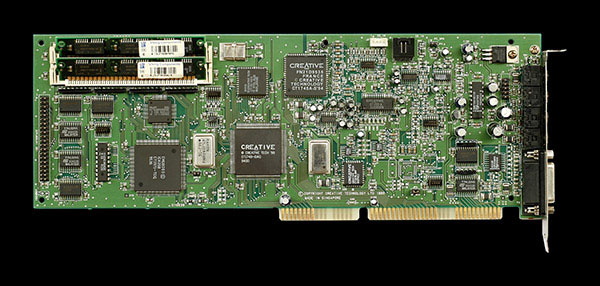 Sound Blaster AWE32(出典Creative Technology)