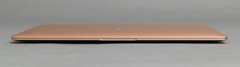 Hothotレビュー】液晶改良で値下がりした「MacBook Air 2019」の