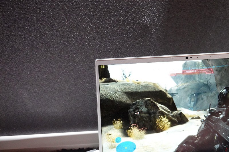 Razer Blade Stealth 13 – Mercury Whiteはディスプレイの限界となる60fpsまでフレームレートを実現