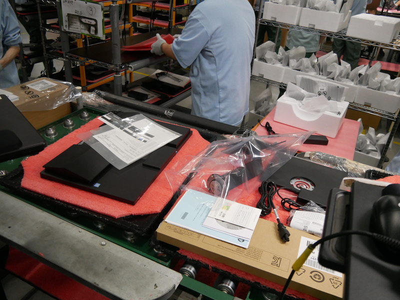 試験が終わると梱包工程に入る