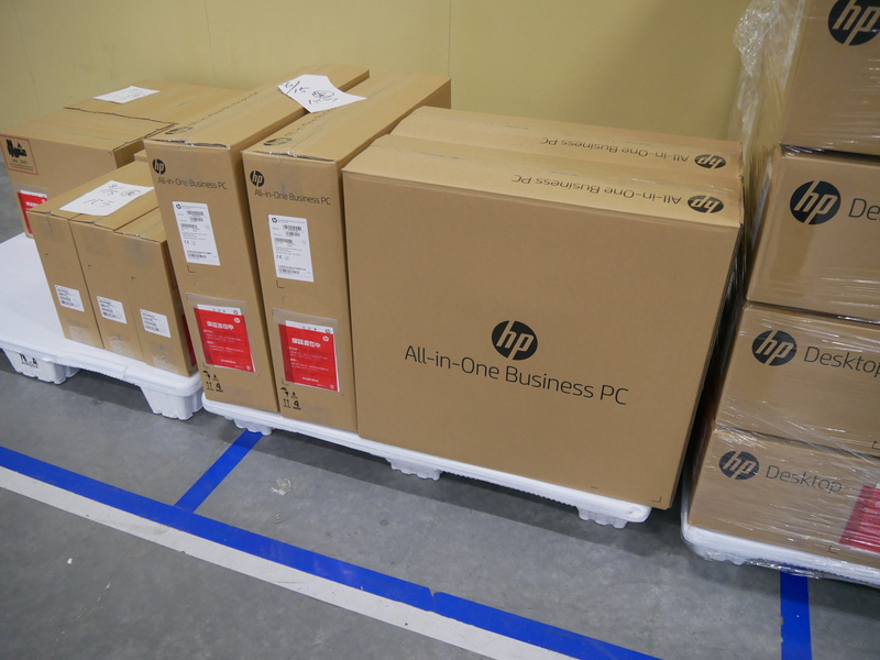 梱包が終わって出荷口に送られる