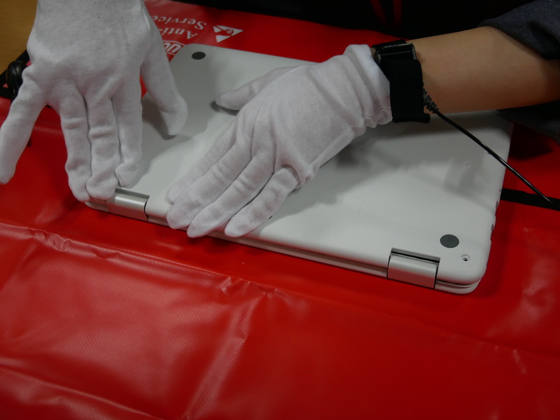 パチッというまで押し込む