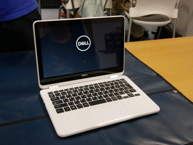 PCに「DELL」のロゴが表示されて無事に起動した