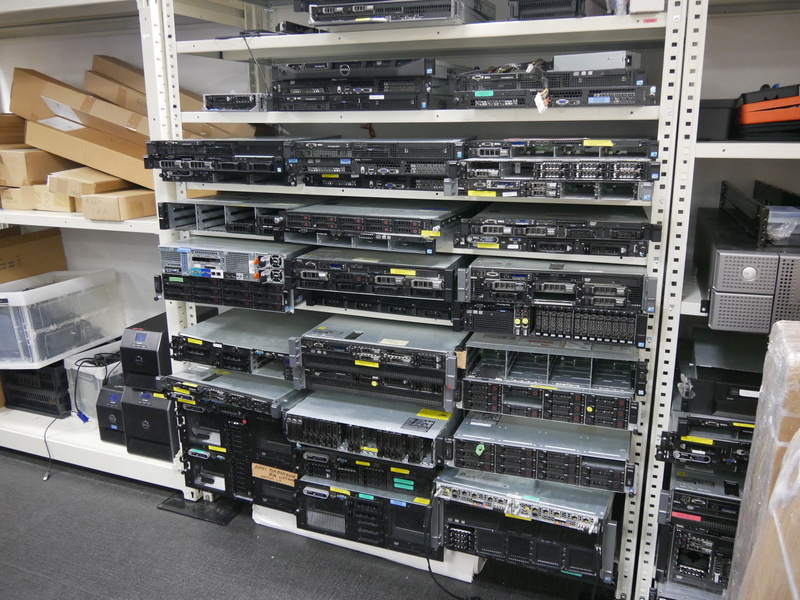 歴代のサーバー、ストレージも検証できるようにしている