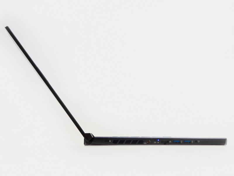 横から。内容を考慮すると薄めだろうか