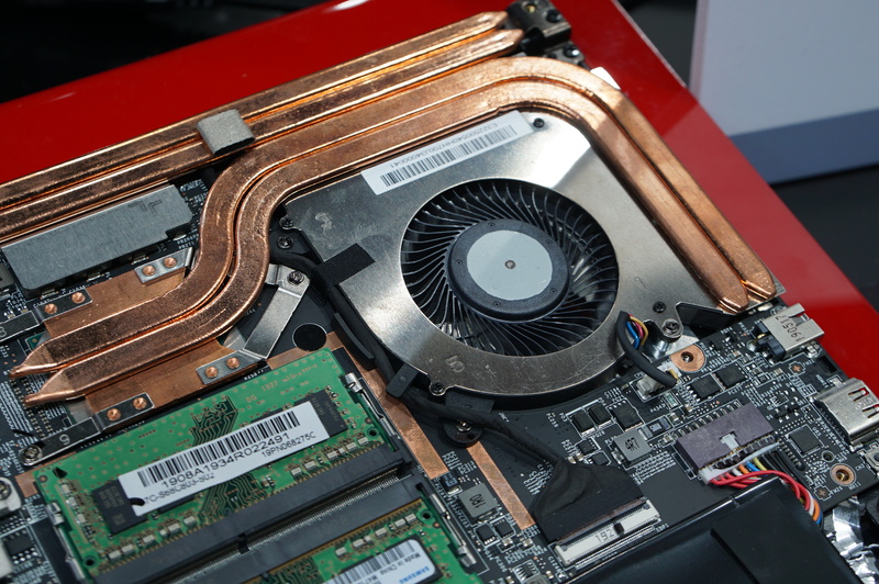 こちらは従来どおり搭載されていたファン