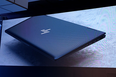 HP Dragonfly 軽量1kg 2in1 タッチパネル ノートPC 日本発”で生まれた1kg切りの高性能モバイル2in1「HP Elite